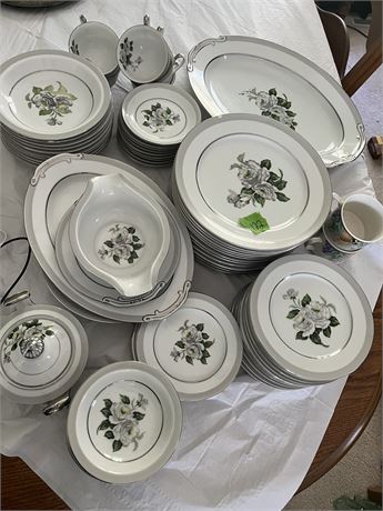China Set, White Rose