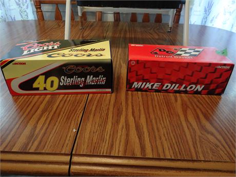 2 Nascar Cars