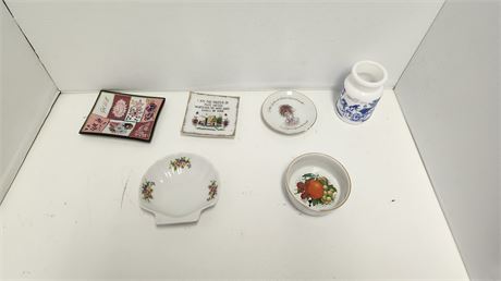 Vintage Small Trays & Vase & collectable Items