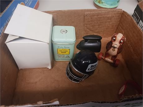 Lot Of Vintage Collectable Items.