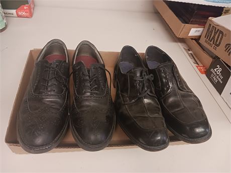 2 pair of mens dress shoes