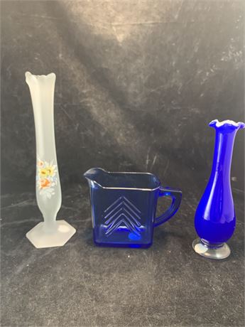 Westmoreland Daisy Frosted Vase Hazel Atlas Chevron Cobalt Blue Creamer Vase
