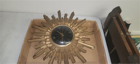 Syracuse Ornamental Vintage Small Starburst Clock