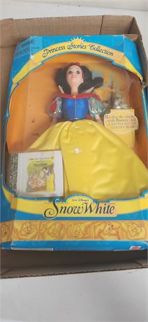 Snow White Princess Stories Collection Doll