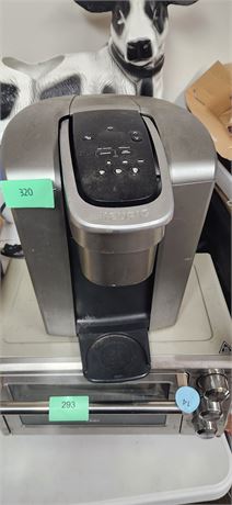 Keurig Coffee Maker. TESTED & WORKS