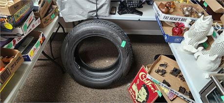 TOYO Tire  255/55r18