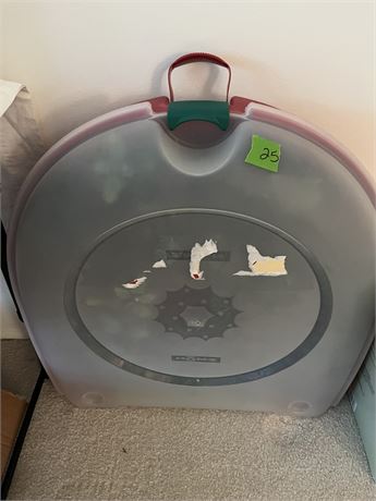 Wreath and Storage Container