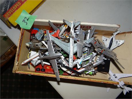 Die Cast Airplanes