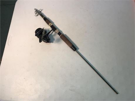 Berkley 415 Reel with Collapsable Rod