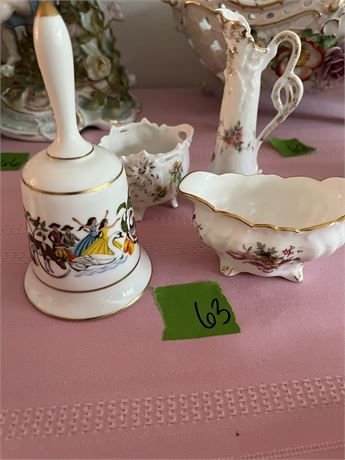 Vintage Hammersley Bone China set, Bell