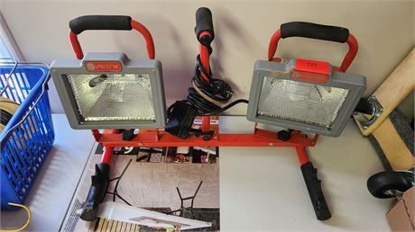 Utilitech Shop Light