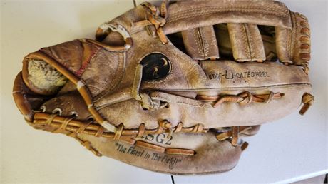 Rawling Baseball Glove