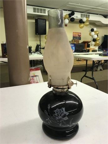 Lamplight Farms Hurricane Black White Roses Oil Lamp