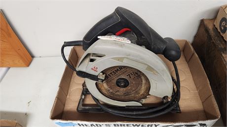 7 1/4 In. Circular Saw. NOT TESTED