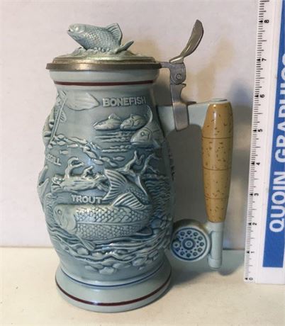 1990 Avon Fishing Stein