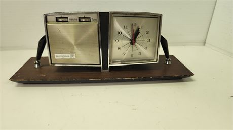 Vintage Westinghouse Clock/Radio