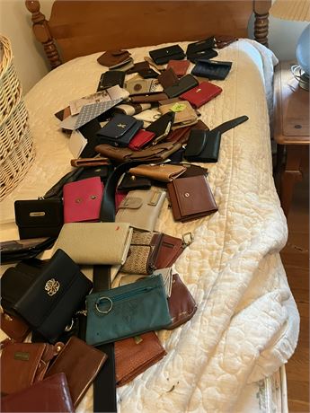 Wallet Lot
