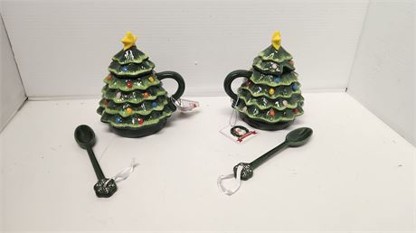 2 Mr. Christmas Nostalgic Tree Mugs With Lids. 16Oz. Dishwasher Safe
