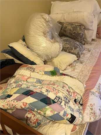 Bedding Lot