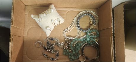 Lot of Jewelry