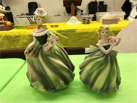 2 Napcoware Figurines