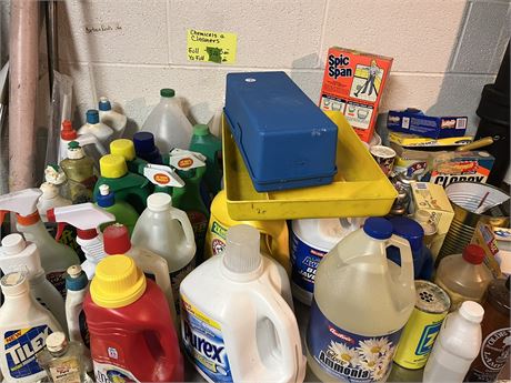 Cleaning Supplies Lot