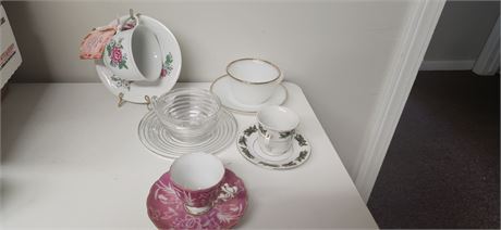 Collectable Tea Cups & Saucers