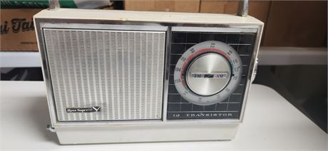 Ross Supreme 12 Transistor Radio