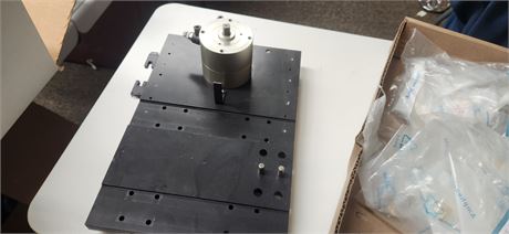 Mount & Hardware