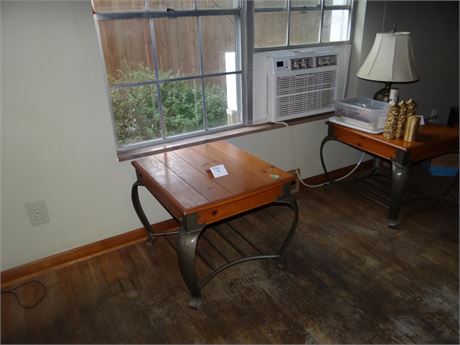 2 end tables and a coffee table