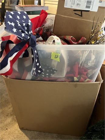 Christmas Decor Lot, Gift Bags