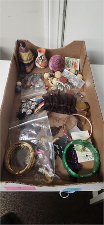 Lot of jewelry