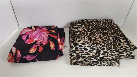 2 Ladies Scarves