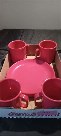 Vintage Plastic Plates & Cups