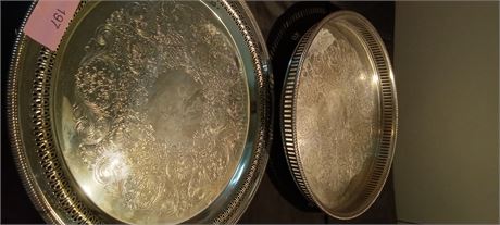 2 Serving Trays