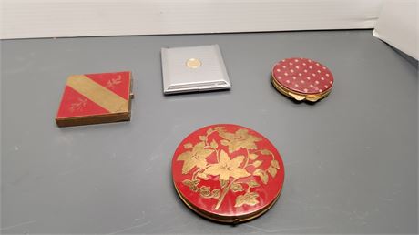 Vintage Makeup Compacts & Compact Mirrors