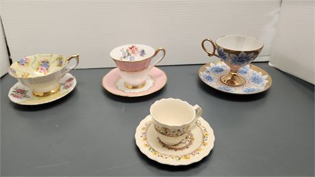 4 Vintage Tea Cups & Saucers
