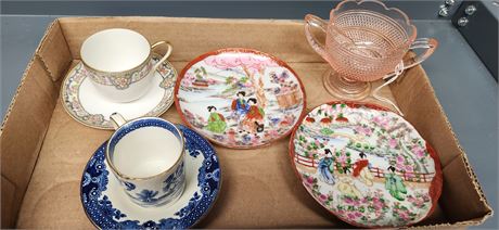 Tea cups & saucers