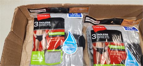 Hanes Tagless Briefs. Size Large