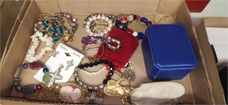 Lot Of Jewelry