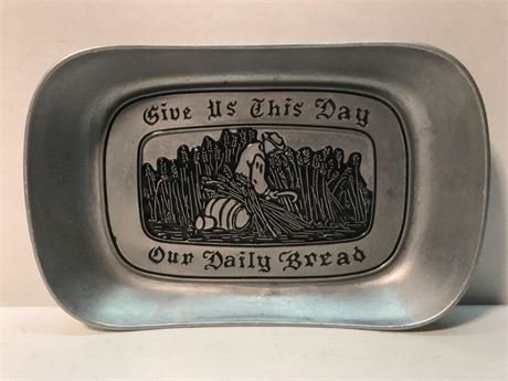 Wilton Armetale Large Bread Tray