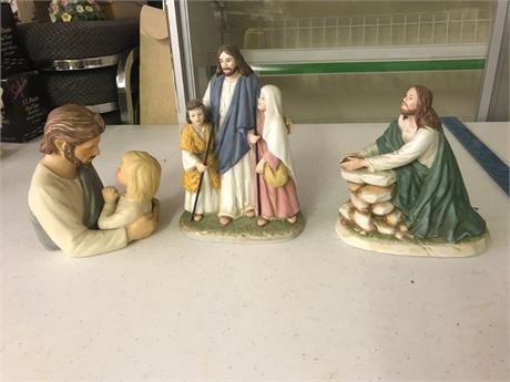Church Figurines (#1)