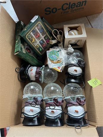Christmas Decor, Bulbs and Snowmen