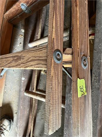 Wood Ladder (1)