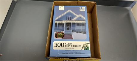 300 Clear Icicle Lights