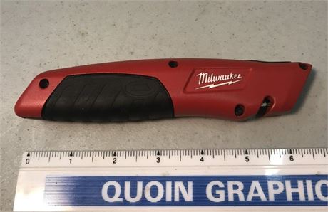 Milwaukee Box Cutter