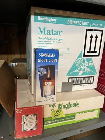 Christmas Decor Box Lot