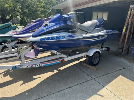 Sea Doo Jet Skies (Set of 2)