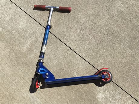 Childs Scooter Spider Man
