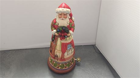 Jim Shore Santa Statue. Plays Music & Middle Of Statue Turns With Music